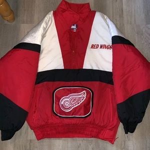 Detroit Redwings NHL Logo 7 Pullover Puffer Size M